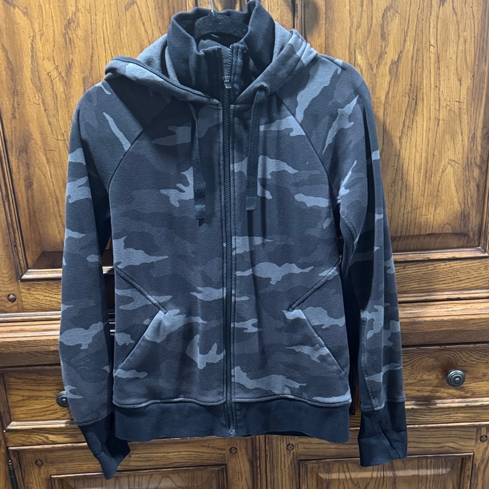 Athleta Heather Gray camouflage Zip-Up Jacket